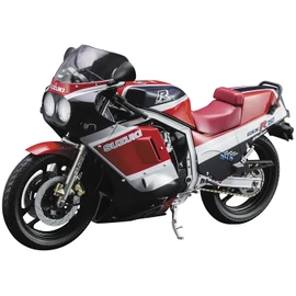 Hasegawa 21741 1/12 Suzuki GSX-R750(G) (GR71G) Red/Blue Color Plastic Model
