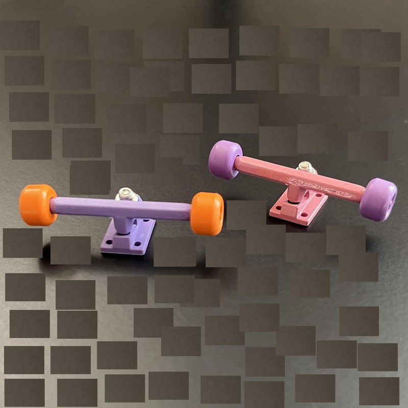 NOAHWOOD Pro Fingerboard 36mm Six Truck (36mm Lavender)
