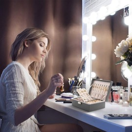 Jewellery Box, Lockable Jewellery Box, Organiser for Necklaces, Earrings, Rings, Women (Green-M)