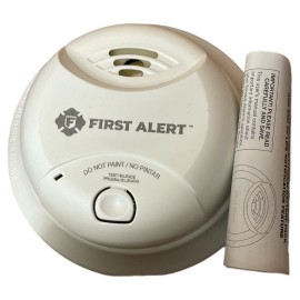 BRK First Alert Battery operated Ionization Sensor Smoke dectector (1 Pack)