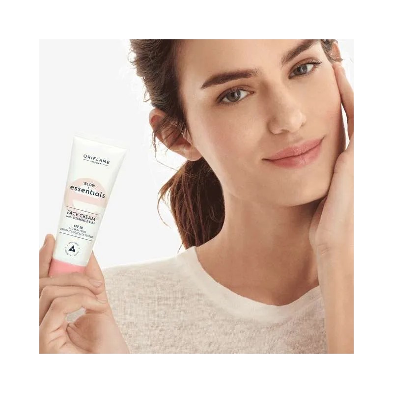 3 Cremas Faciales Aclarado Natural Oriflame