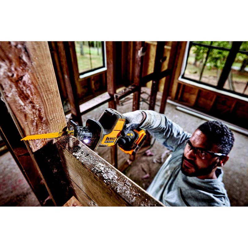 DEWALT ATOMIC 20V MAX* Reciprocating Saw, One-Handed, Cordless, Tool Only