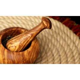 Handcrafted Olive Wood Mortar and Pestle Set | Rustic Kitchen Grinder for Herbs, Spices, and Pesto | Naturally Finished Wooden Mortar with Unique Grain Patterns (Natural wood, 10 cm)