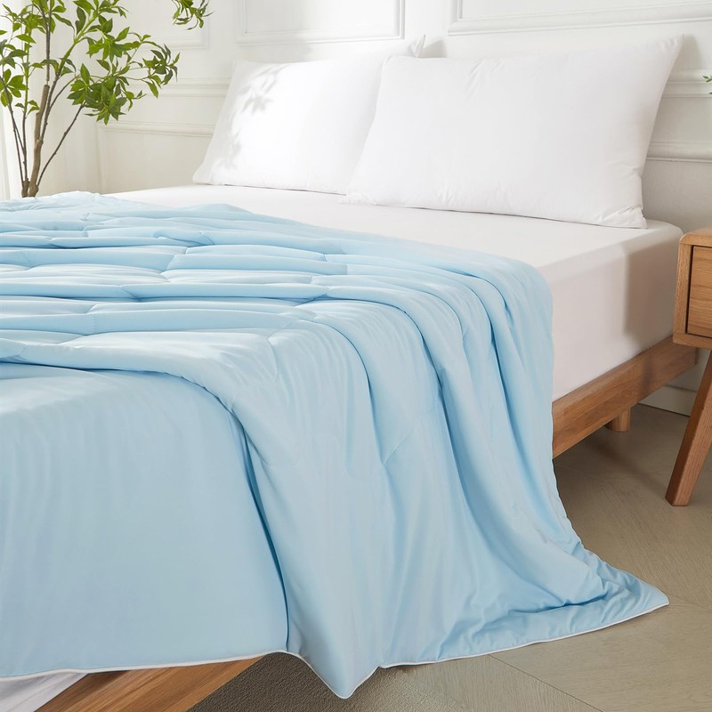 Cooling Comforter King, Q-Max 0.45 Lightweight Breathable Cooling Blanket