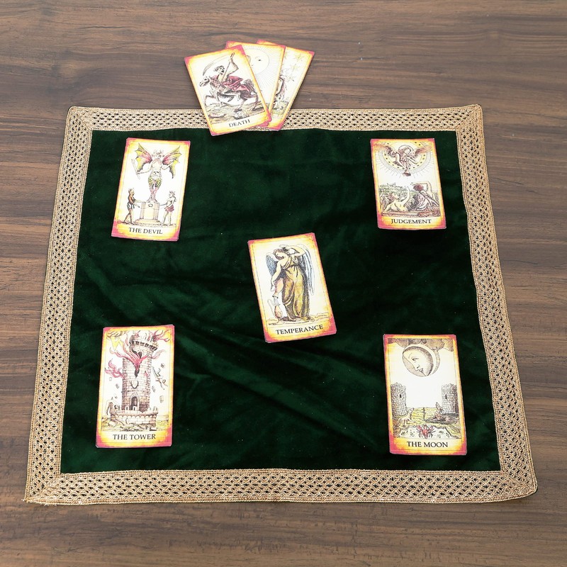 Indian Consigners Small Solid Color Velvet Cloth for Multipurpose Use