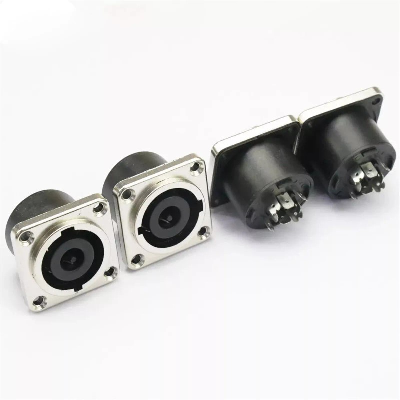 Universal 8 × Speakon Loudspeaker/Am