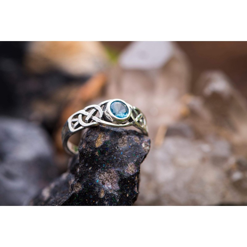 Windalf TÂMIA Celtic Ring 6mm Blue Topaz Engagement Ring Cubic