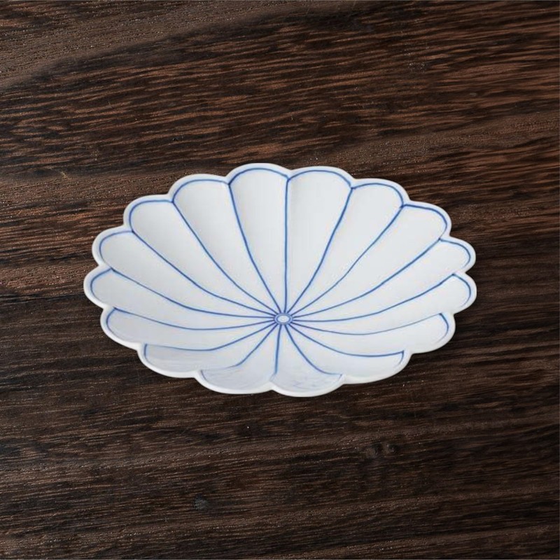 Takumikaze Arita Ware Plate, 6.7 inches (17 cm), Blue Chrysanthemum