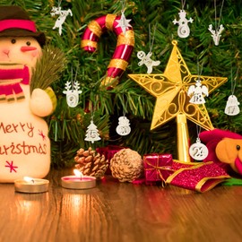 Andiker 24 Pieces Advent Calendar Numbers Wooden, 1-24 Christmas Countdown Pendants with Rope, Xmas Tree Hanging Ornaments Gift Tags DIY Crafts for Christmas Festival Decorations