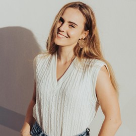 Beaded palm leaf earrings boho - handmade tropical Monstera dangle earrings for summer beach vacation (BROWN)