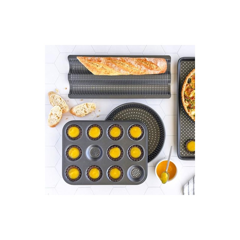 Bakemaster Baking Pan Non-Stick Perfect Crust 12 Cup Shallow Baking