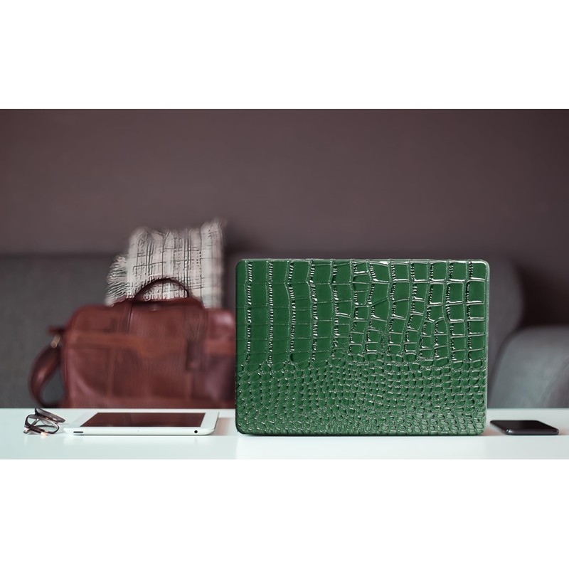 KEROM Compatible with Crocodile MacBook Pro 16 inch Case 2025-2021