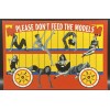 Funny Vintage “ Please Don’t Feed The Models ” Rare-Out