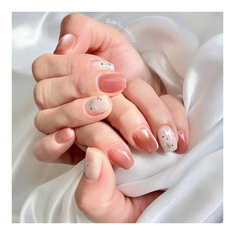 Dara Beauty February 2025 Art of the MonthMagnetic Gel Nails❣