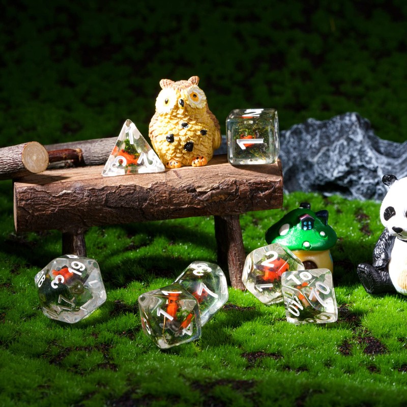 cusdie 7-Die DND Dice, Polyhedral Dice Set Filled with Animal,