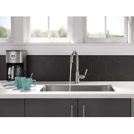 Peerless Westchester Single-Handle Kitchen Sink Faucet, Stainless P1923LF-SS