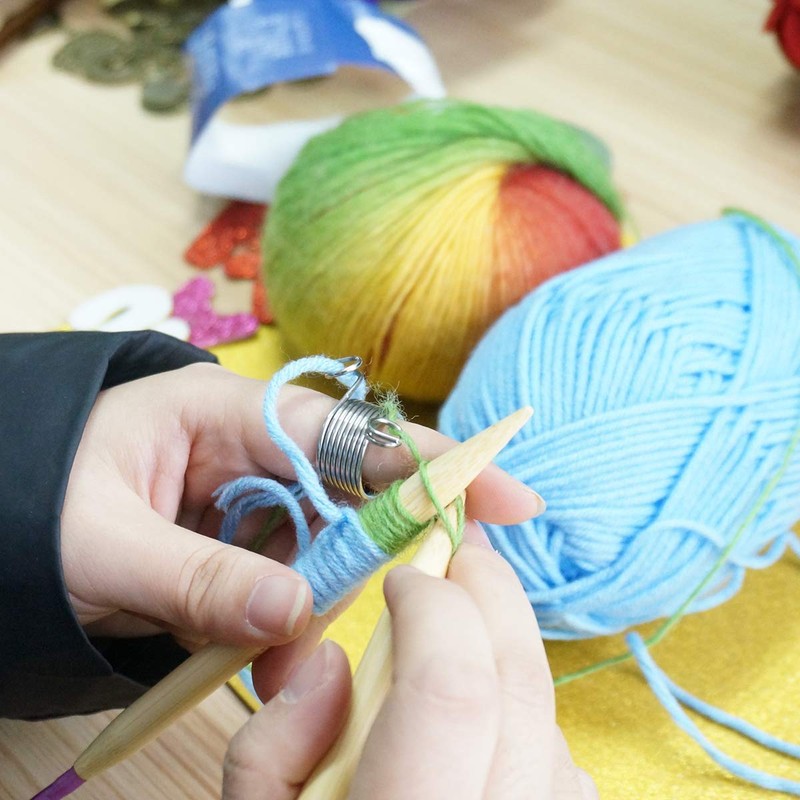 Metal Yarn Guide Knitting Thimble, BENBO 2 Sizes Knitting Thimble