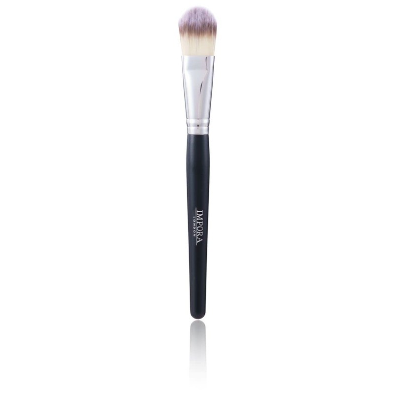 Flat Foundation Makeup Brush by Impora London