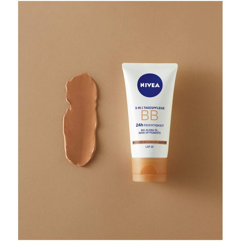 NIVEA 5in1 Tagespflege BB 24h Feuchtigkeit Mittlerer bis Dunkler Hauttyp,