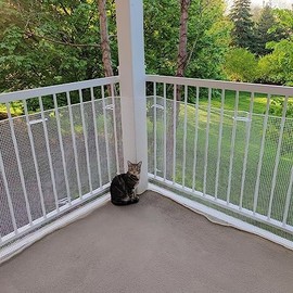 BOEN Plastic Mesh Hardware Netting, Tree Guard Barrier from Rabbits, Deer and Rodents, Deck Guard, Indoor or Outdoor Balcony Safety Net for pet or Child (3' x 25', White)