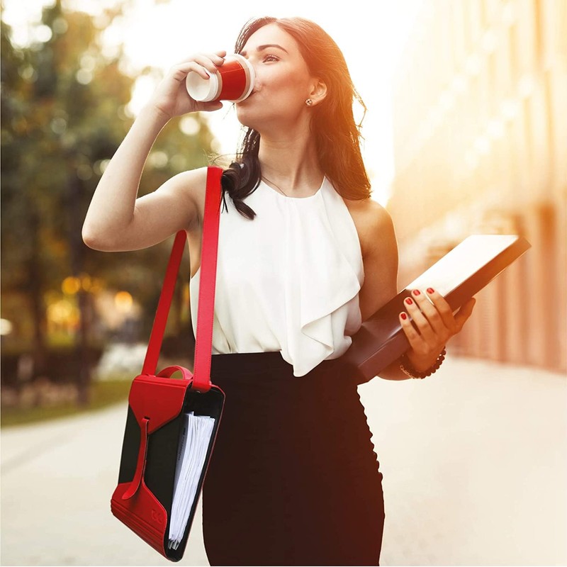 YAKA Brown A4 Folder and Document Holder - Adjustable Shoulder