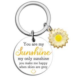 Sunshine Gifts for Women Best Friend Keychain Inspirational Friendship Gifts for Friends Bestie BBF Unique Birthday Gift for Women Friendship Keychain You Are My Sunshine