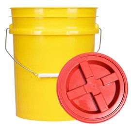 House Naturals 5 Gallon Food Grade Plastic Bucket with Air Tight Screw on Lid Made in USA Container (Yellow Bucket with Red Lid)