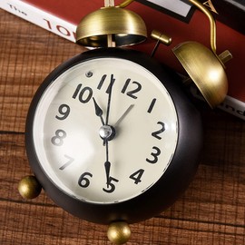 SWHONG Retro Kleiner Wecker 7,6 cm Metall Glocke Uhr Laut Klingeln Student Kinder Junge Wake Up Schreibtischuhr