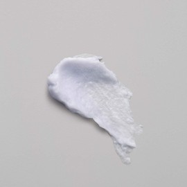 Maria Nila Sheer Silver Masque 250 ml - Moisturizing Hair Wrap with Violet Pigment for Blonde Hair. 100% Vegan. Sulfate-free and Paraben-free.