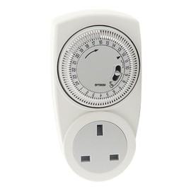 Optimum OP-TIPX3: 3 x 24-Hour Plug-in Time Switches for Efficient Energy Management