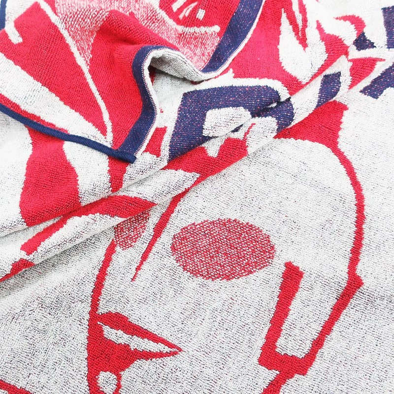 Bandai 6765000400 Ultraman Bath Towel, 23.6 x 47.2 inches (60