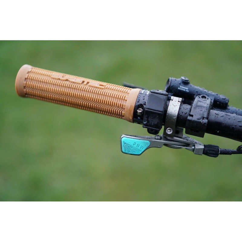 Burgtec Bartender Pro Greg Minnaar MTB Grips - Yellow/Single Lock