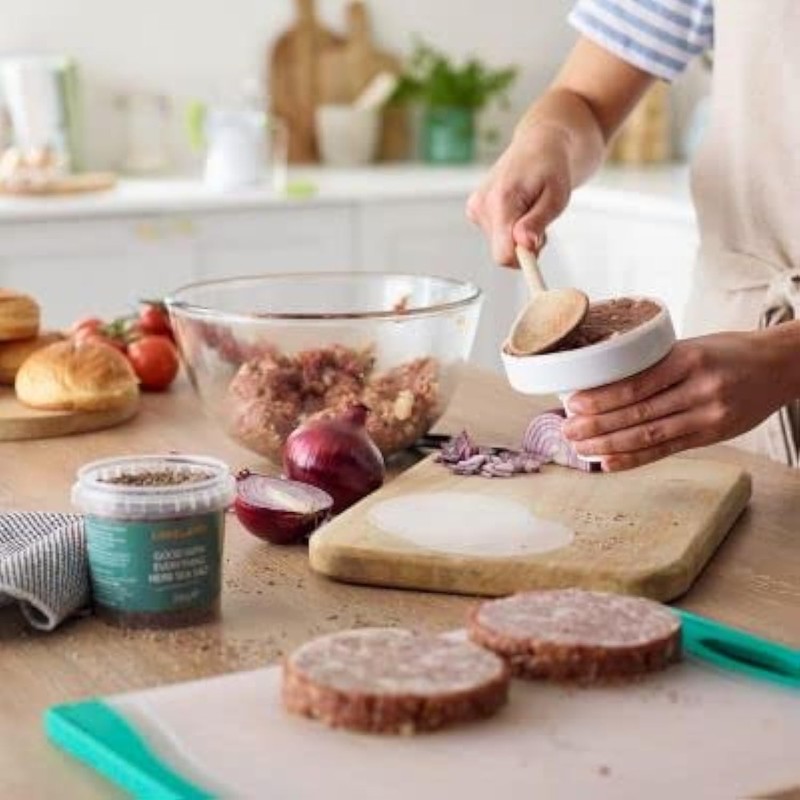 Lakeland Quarter Pounder Burger Press Mould - Includes 100 Waxed