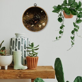 Hiuwevt Black Cat Round Wall Art Decor, Vintage Cottagecore Floral Wildflower Hanging Canvas Prints Artwork Framed, Rustic Dark Academia Maximalist Circular Wall Decor for Home Room, 10x10 Inch