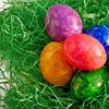 com-four® 4 x Easter Baskets with Decorative Grass and Egg