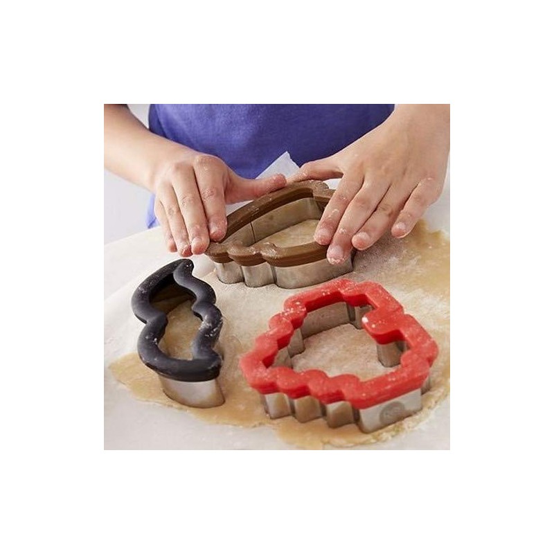 Wilton 2310-3726 8-Bit Heart Cookie Cutter