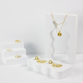 Kcgani Photography Background Props, White Geometric Cube Photo Props Set, Stereo Photo Decorative Backdrop, Posing Display Solution for Lipstick, Jewelry, Perfume, Makeup Tools, 24Pcs