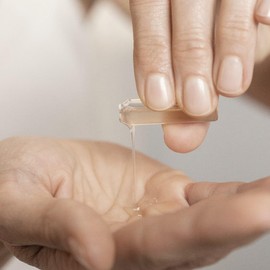 Dr. Bouhon - The Super Overnight Serum Ampoules (28 x 2ml) - Nachtpflege mit Oligo-Hyaluronsäure & Phytoöstrogenen - straffend, beruhigend & antioxidativ - vegan & dermatologisch getestet