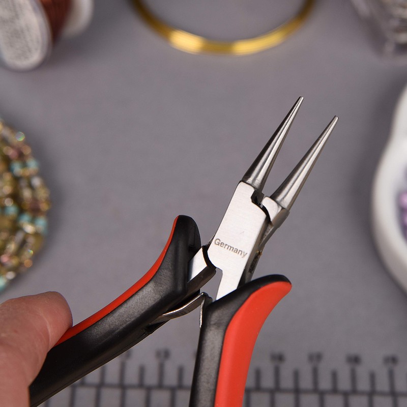 The Beadsmith Platinum Series German Round Nose Pliers, 4.75 inches