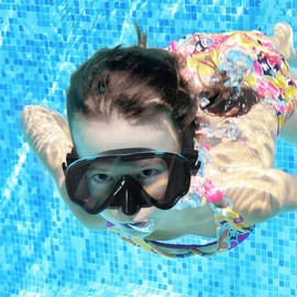 Berallo Kids Snorkel Gear Diving Mask Anti-Fog and Anti-Leak Snorkeling Goggles Swimming Glasses Waterproof Durable Tempered Glass Swim Mask for Children 4-14 Age (Blue)