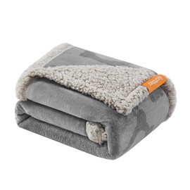 Feandrea Manta Impermeable para Perros, para Perros Minialtura y Pequeños, Gatos, 101 x 73 cm, M, Lavable a Máquina, Gris MPPB040G01