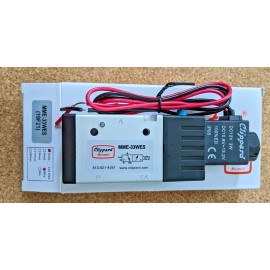 Clippard Maximatic 3 Way Solenoid Valve, MME-33WES, 3/8" NPT, 12 VDC Wire Leads