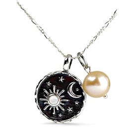 MadamLili | 925 Sterling Silber Mond Kette mit Perlmutt Sonne & Süßwasserperle | Mystischer Schmuck | Geschenk für Frauen | Glücksbringer | Perlenkette Damen | Hippie Schmuck