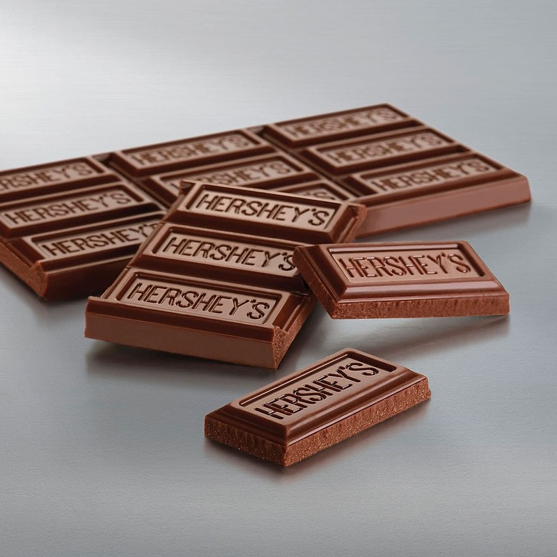 HERSHEY'S, KIT KAT and REESE'S Milk Chocolate Assortment Candy Bars,