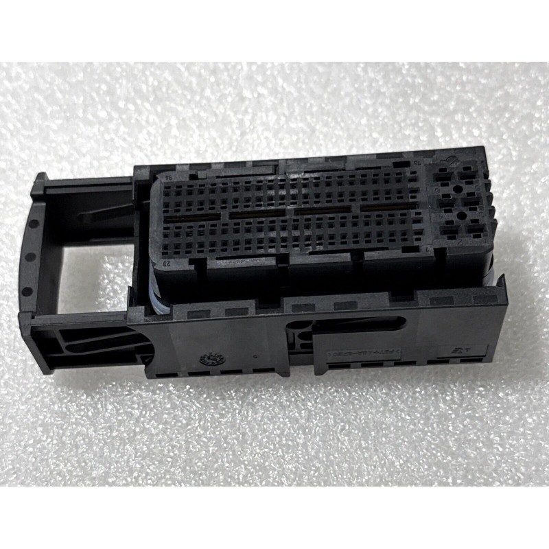 BOSCH EDC17 ECU ECM MED 94 Pin Common Rail Plug