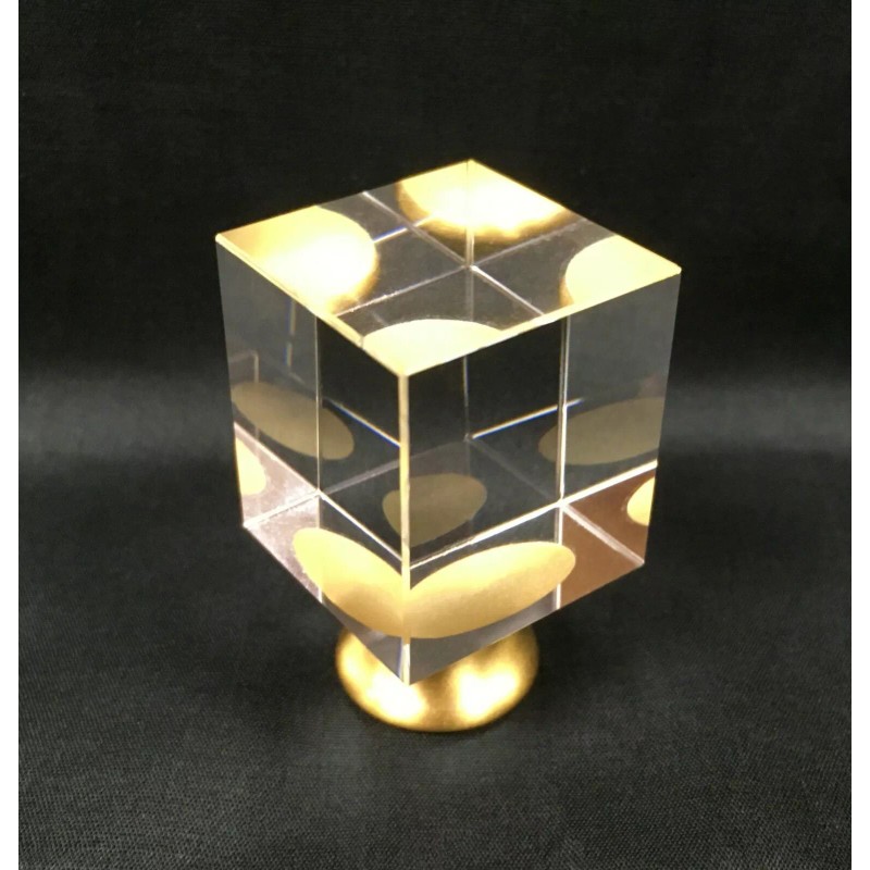 LITE ACCENTS Lamp Finial-Optic Crystal CUBE With Satin Brass Base