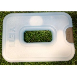 YETI  Thin Ice Pack  size Medium NEW Original         DEALER SPECIAL