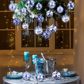 Poen 18 Pcs Christmas Chinoiserie Ball Ornaments Blue and White Chinoiserie Tree Decoration Christmas Tree Hanging Ornaments Chinoiserie Fabric Wrapped Xmas Decor (2.36 Inch，2.76 Inch，3.15 Inch)