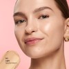 Maquillaje en barra Revlon Glimmer Tinted Moisturizer Stick™ tono 110