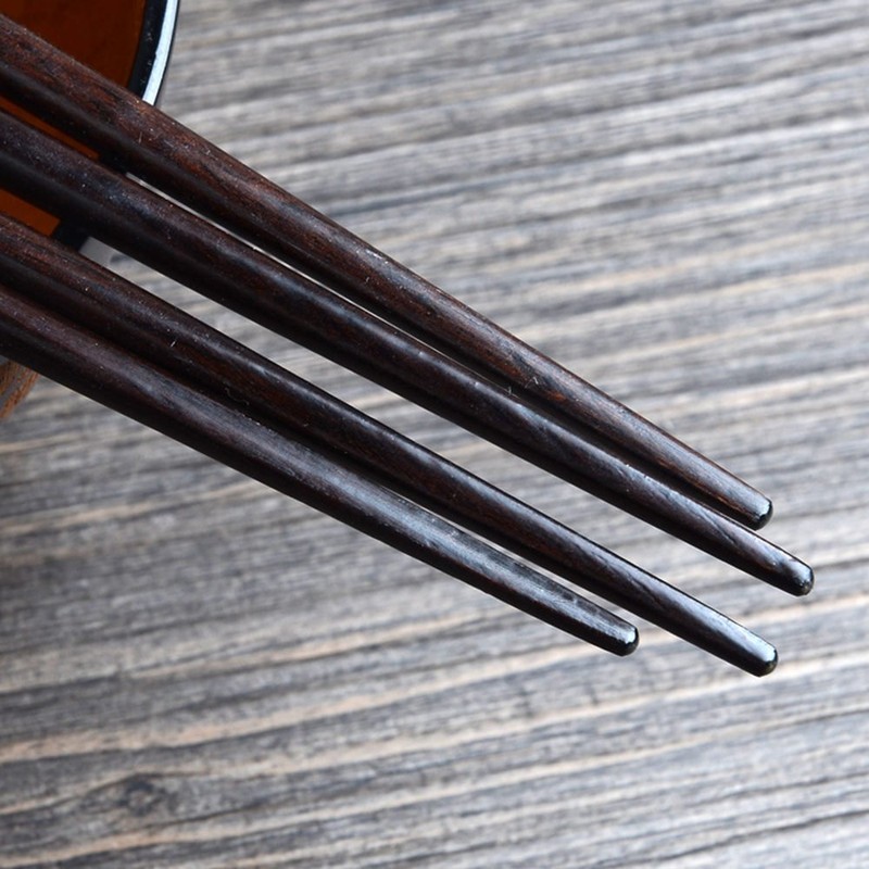 Leaptech 2 Pairs Chopsticks Japanese Natural Chopsticks Made of Environmentally